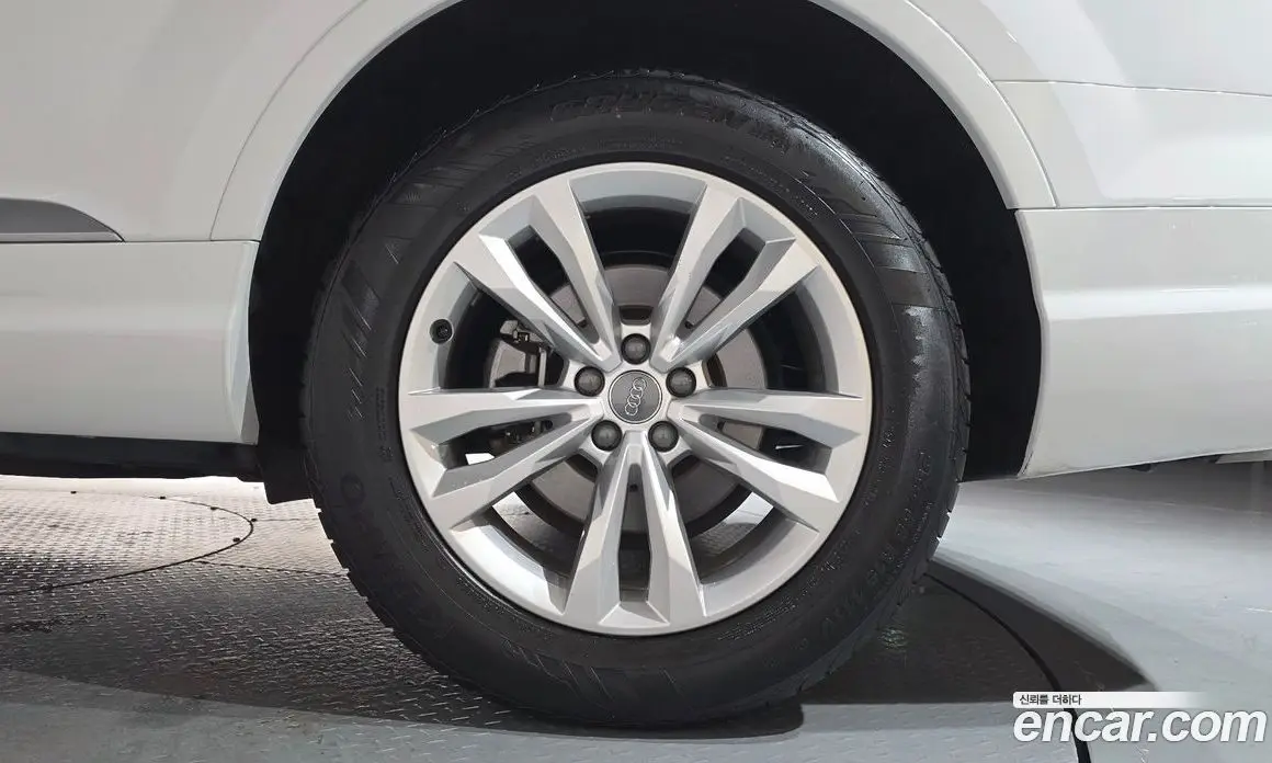 Audi Q7 2019 2.0 автомат (гидро), фото 6 Audi Q7 2019 2.0 автомат (гидро), фото 6