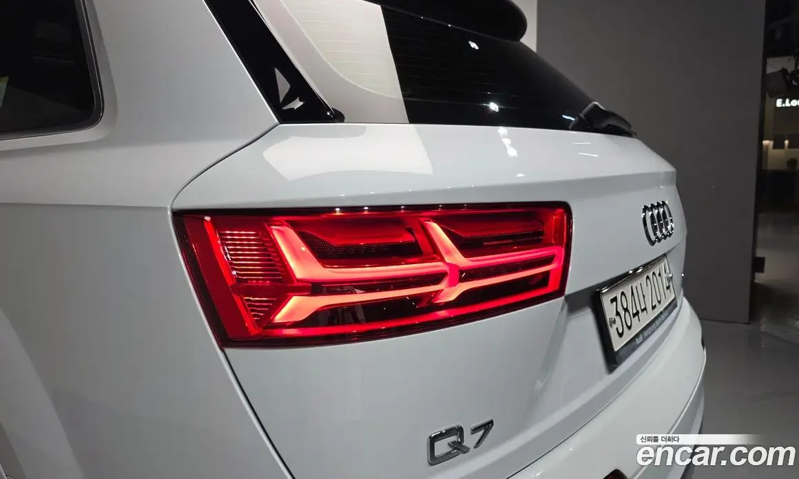 Audi Q7 2019 2.0 автомат (гидро), фото 8 Audi Q7 2019 2.0 автомат (гидро), фото 8