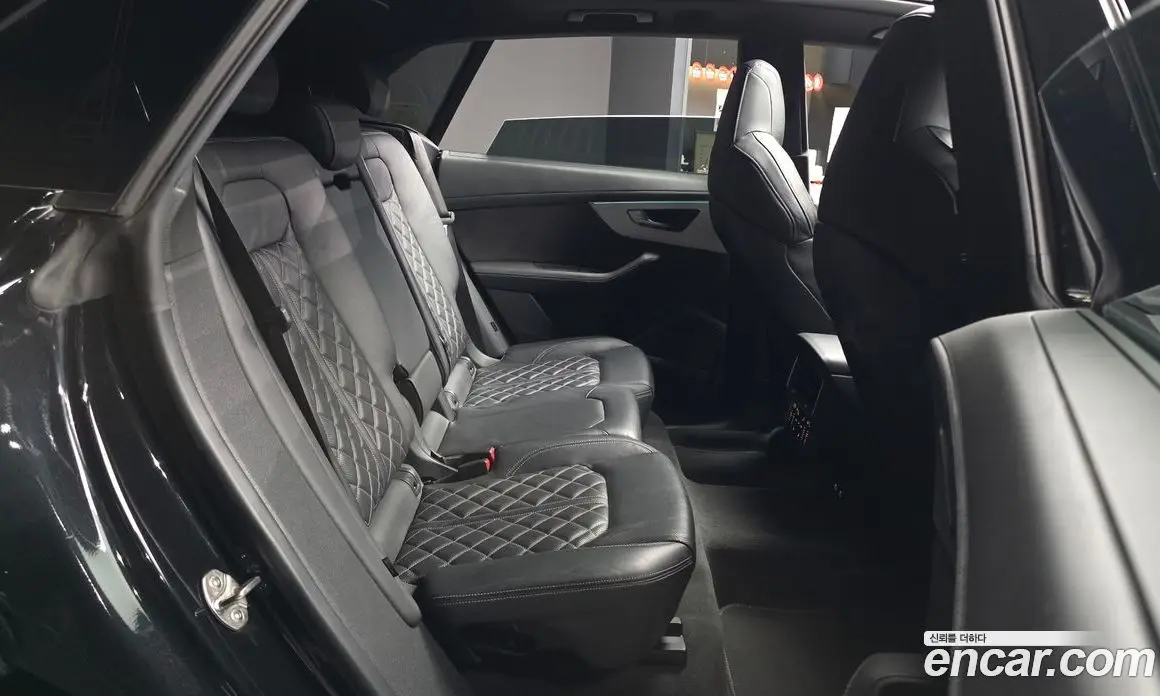 Audi Q8 2022 3.0 автомат (гидро), фото 15