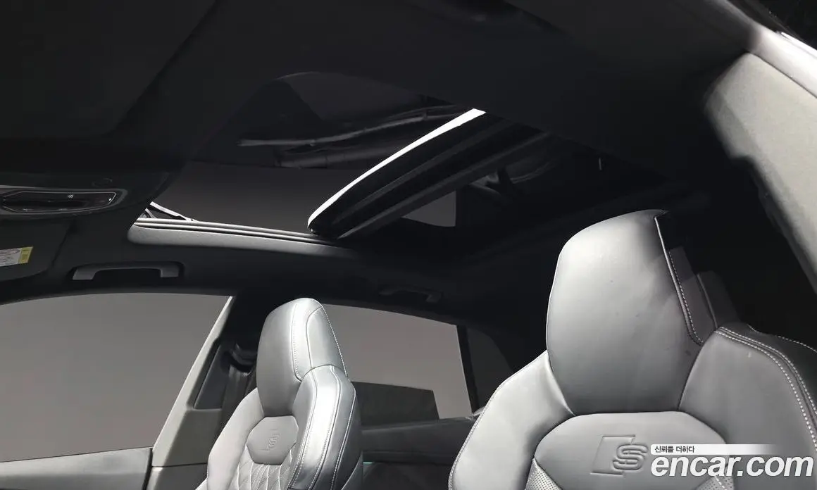 Audi Q8 2022 3.0 автомат (гидро), фото 21