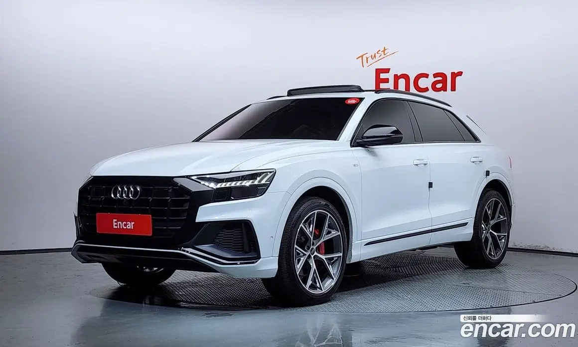 Audi Q8 2023 3.0 автомат (гидро), фото 1 Audi Q8 2023 3.0 автомат (гидро), фото 1