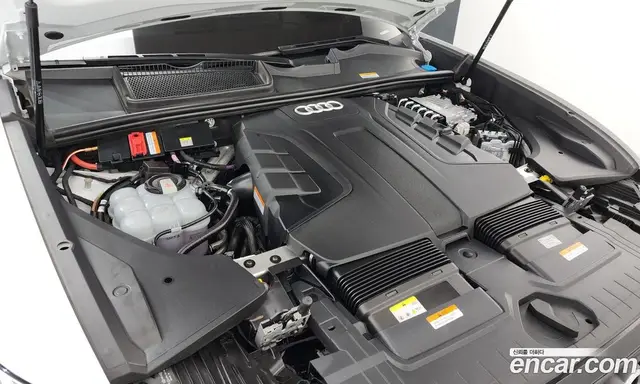 Audi Q8 2023 3.0 автомат (гидро), миниатюра 6 Audi Q8 2023 3.0 автомат (гидро), миниатюра 6