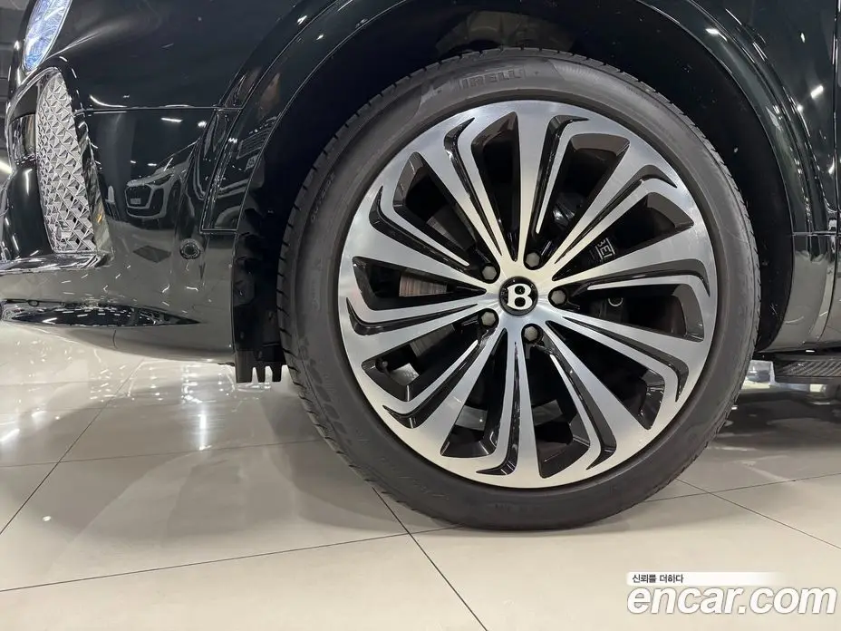 Bentley Bentayga 2024 4.0 автомат (гидро), фото 16 Bentley Bentayga 2024 4.0 автомат (гидро), фото 16