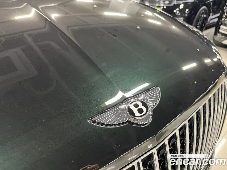Bentley Bentayga 2024 4.0 автомат (гидро), фото 18 Bentley Bentayga 2024 4.0 автомат (гидро), фото 18