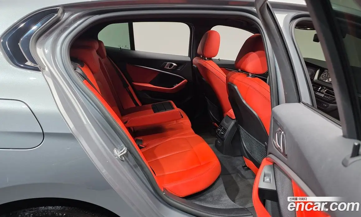 BMW 1 серия 2022 2.0 автомат (гидро), фото 17 BMW 1 серия 2022 2.0 автомат (гидро), фото 17