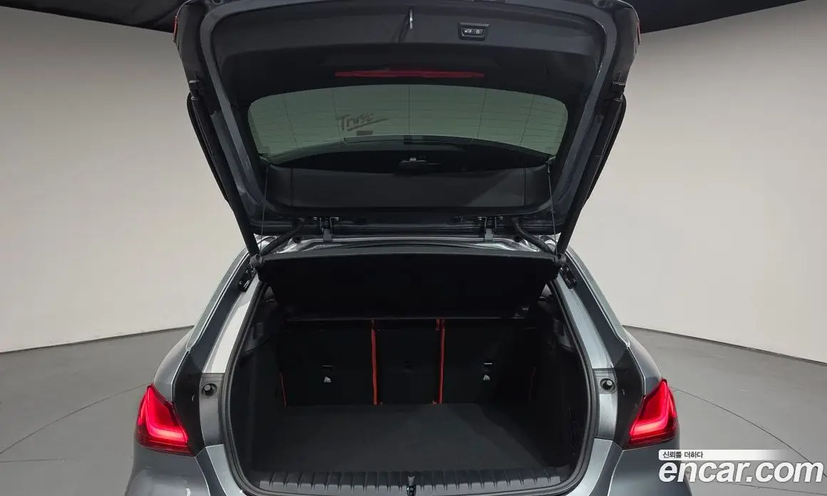 BMW 1 серия 2022 2.0 автомат (гидро), фото 25 BMW 1 серия 2022 2.0 автомат (гидро), фото 25
