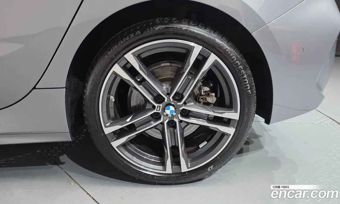 BMW 1 серия 2022 2.0 автомат (гидро), фото 6 BMW 1 серия 2022 2.0 автомат (гидро), фото 6