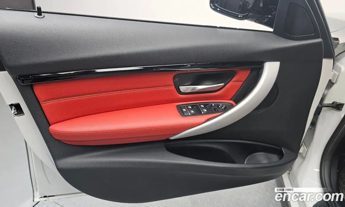 BMW 3 серия 2016 2.0 автомат (гидро), фото 13 BMW 3 серия 2016 2.0 автомат (гидро), фото 13