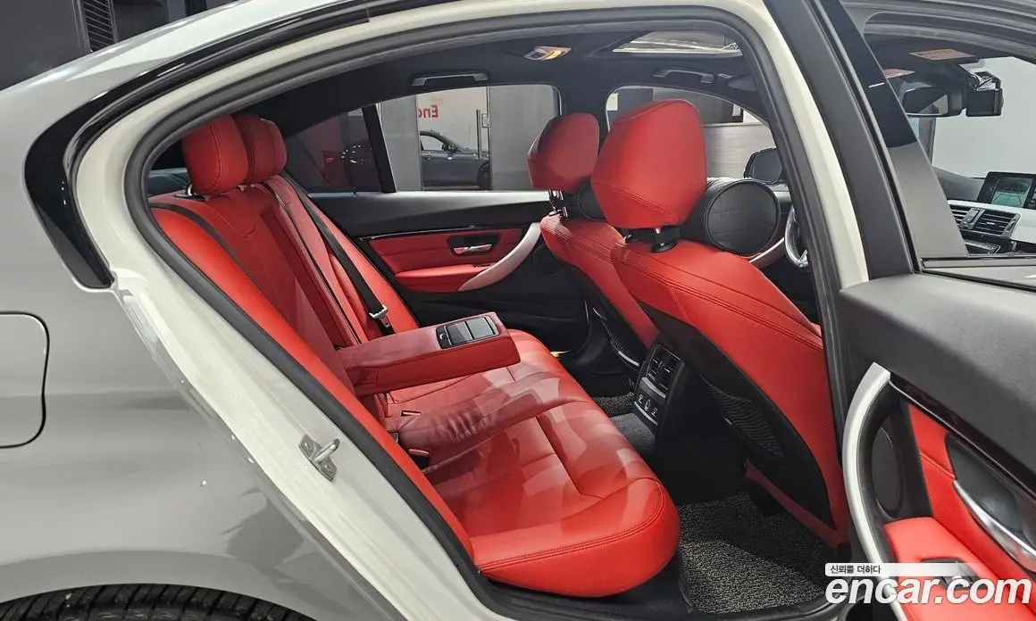 BMW 3 серия 2016 2.0 автомат (гидро), фото 16 BMW 3 серия 2016 2.0 автомат (гидро), фото 16