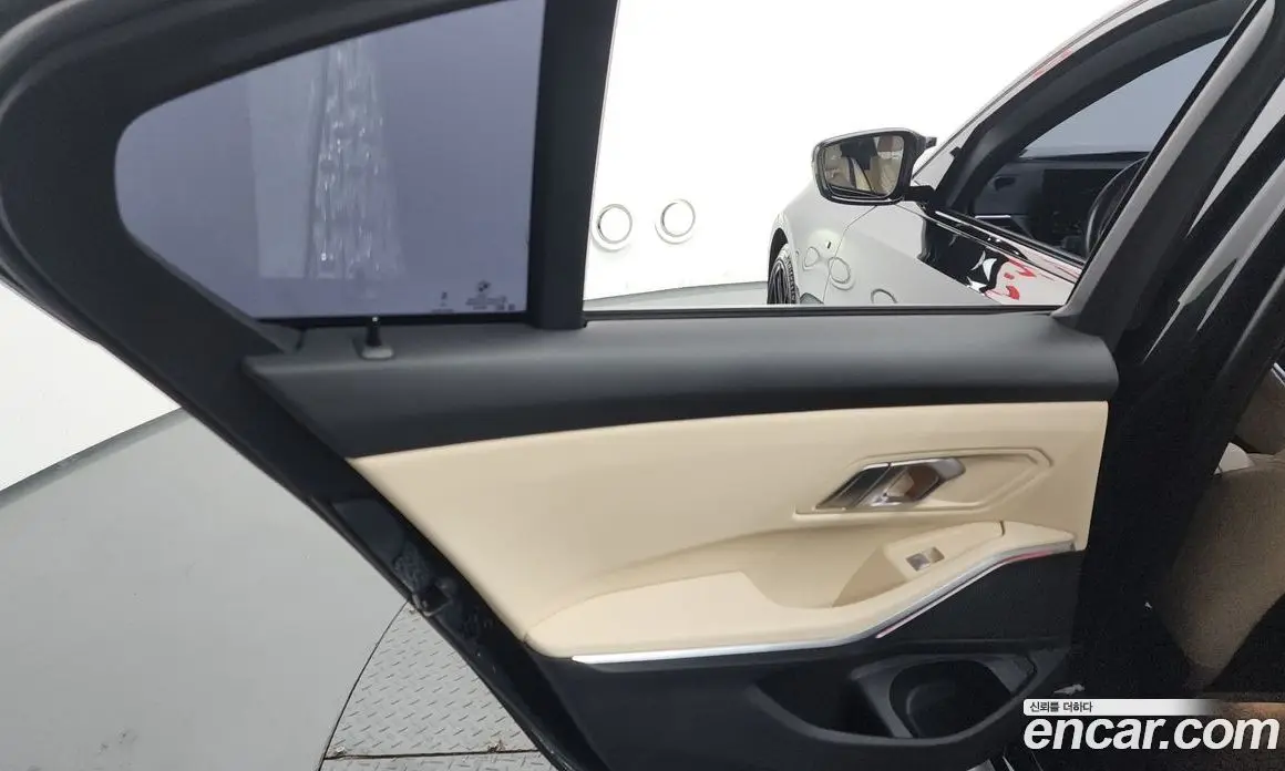 BMW 3 серия 2023 2.0 автомат (гидро), фото 14