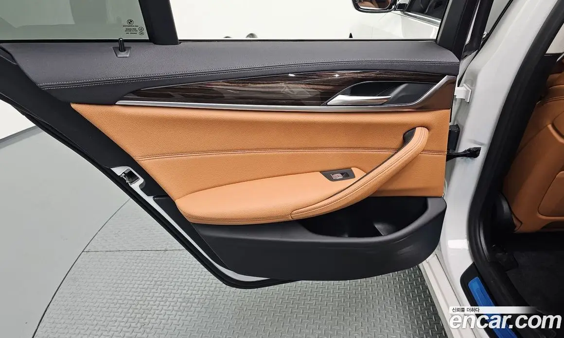 BMW 5 серия 2021 2.0 автомат (гидро), фото 15