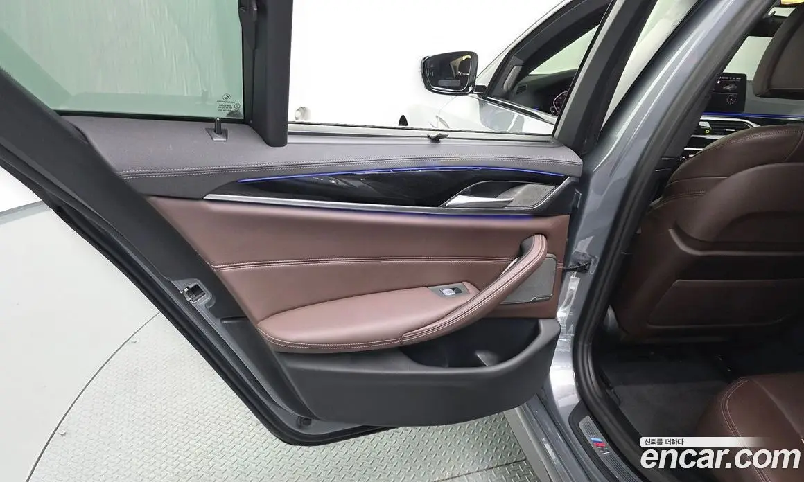 BMW 5 серия 2023 2.0 автомат (гидро), фото 15