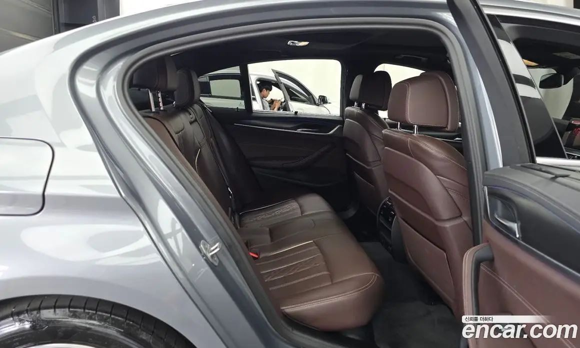 BMW 5 серия 2023 2.0 автомат (гидро), фото 17