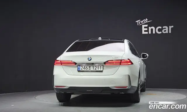 BMW 5 серия 2024 2.0 автомат (гидро), миниатюра 4 BMW 5 серия 2024 2.0 автомат (гидро), миниатюра 4