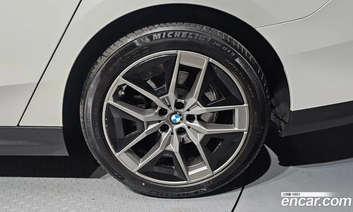 BMW 5 серия 2024 2.0 автомат (гидро), фото 7 BMW 5 серия 2024 2.0 автомат (гидро), фото 7