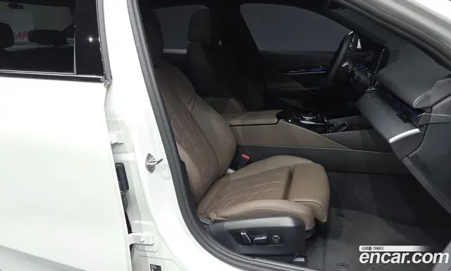 BMW 5 серия 2025 2.0 автомат (гидро), миниатюра 11