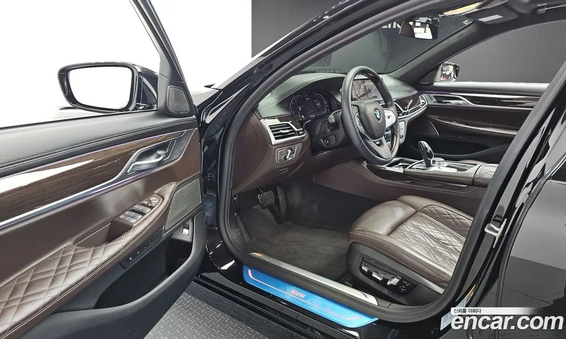 BMW 7 серия 2021 3.0 автомат (гидро), фото 13 BMW 7 серия 2021 3.0 автомат (гидро), фото 13