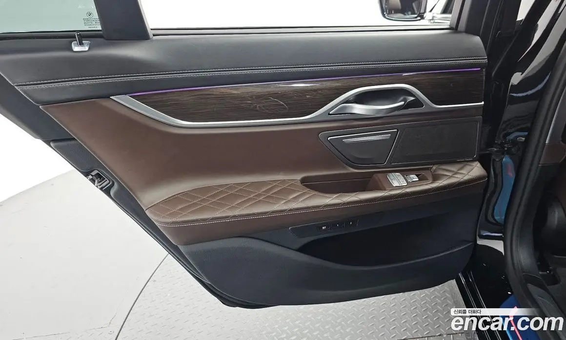 BMW 7 серия 2021 3.0 автомат (гидро), фото 15 BMW 7 серия 2021 3.0 автомат (гидро), фото 15