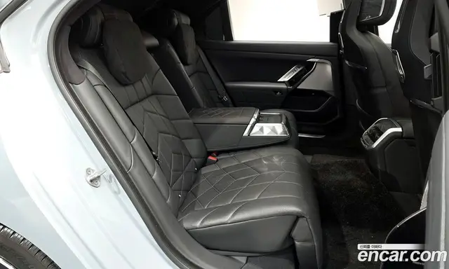 BMW 7 серия 2023 3.0 автомат (гидро), миниатюра 12