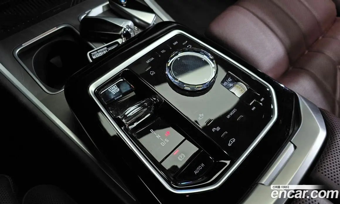 BMW 7 серия 2023 3.0 автомат (гидро), фото 12 BMW 7 серия 2023 3.0 автомат (гидро), фото 12