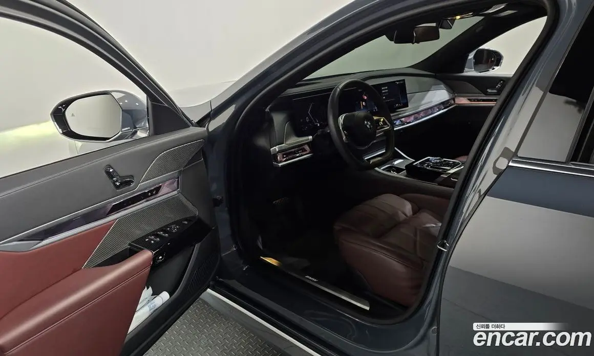 BMW 7 серия 2023 3.0 автомат (гидро), фото 13 BMW 7 серия 2023 3.0 автомат (гидро), фото 13