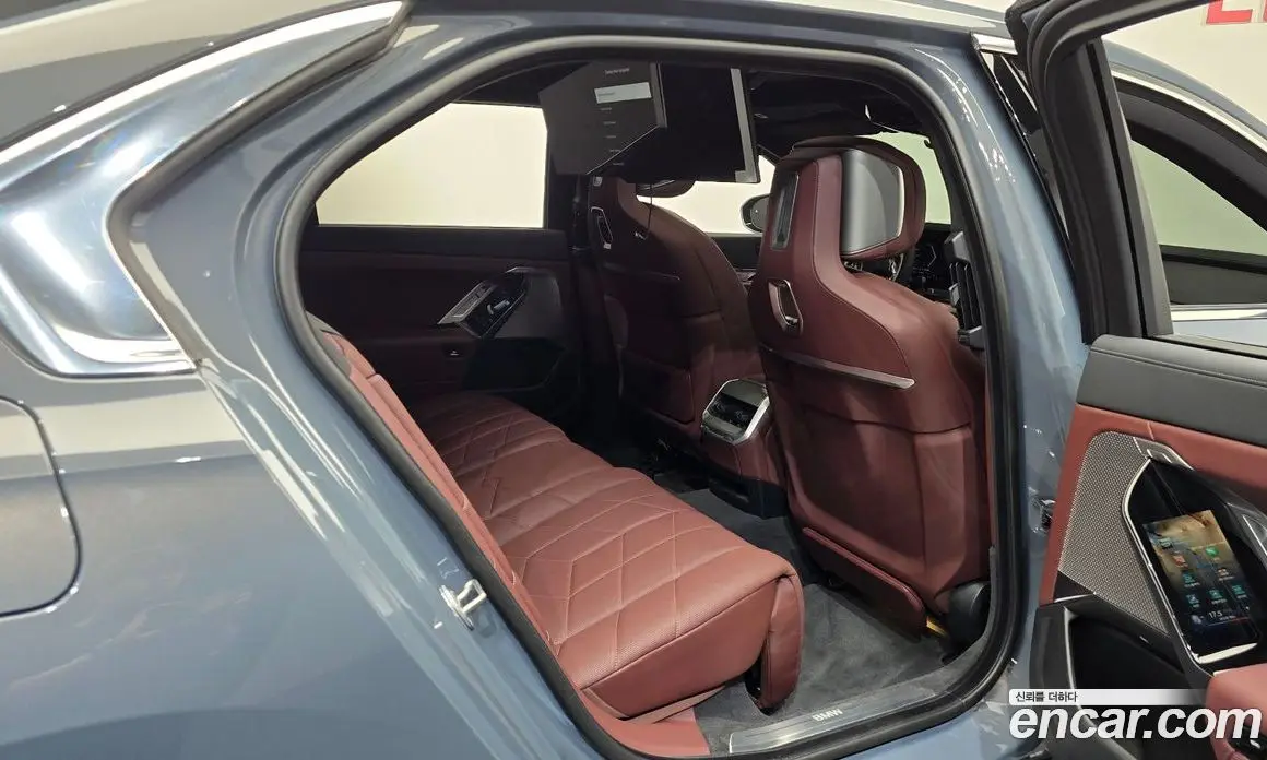 BMW 7 серия 2023 3.0 автомат (гидро), фото 17 BMW 7 серия 2023 3.0 автомат (гидро), фото 17