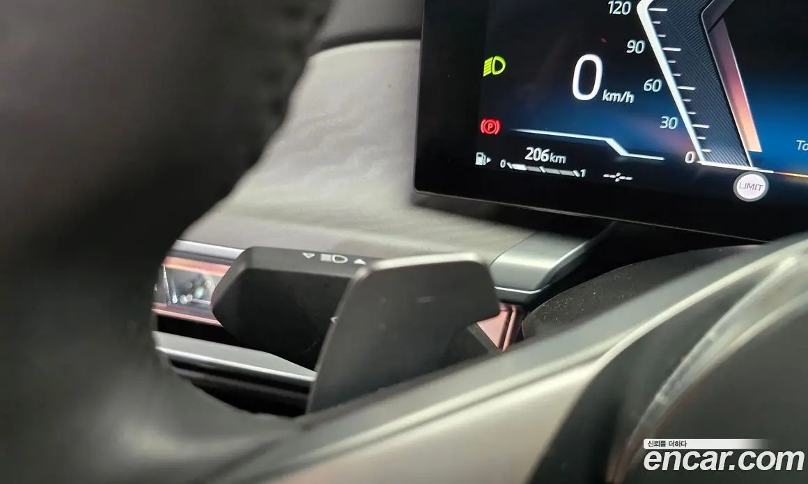 BMW 7 серия 2023 3.0 автомат (гидро), фото 28 BMW 7 серия 2023 3.0 автомат (гидро), фото 28