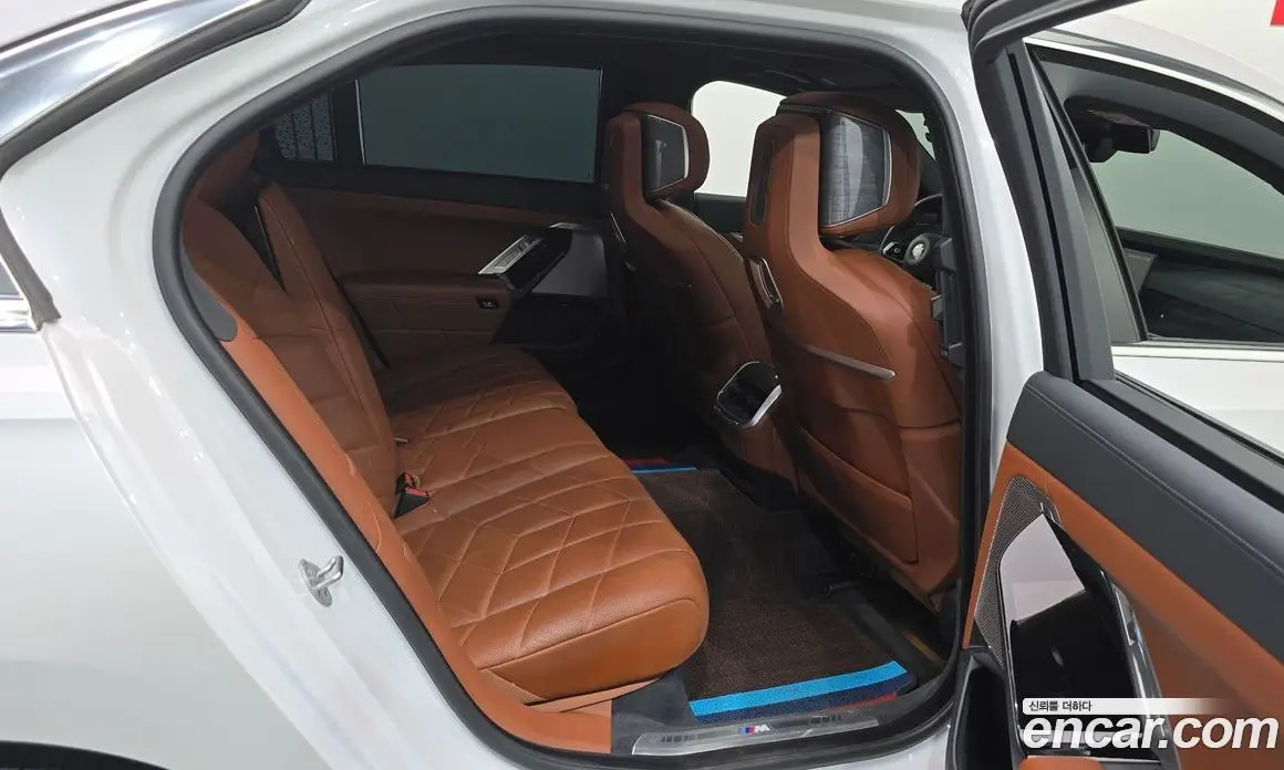 BMW 7 серия 2024 3.0 автомат (гидро), фото 16 BMW 7 серия 2024 3.0 автомат (гидро), фото 16