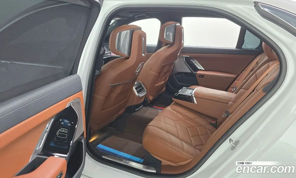 BMW 7 серия 2024 3.0 автомат (гидро), фото 23 BMW 7 серия 2024 3.0 автомат (гидро), фото 23