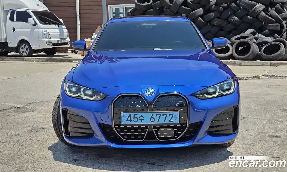 BMW i4 2023 автомат (гидро), фото 3