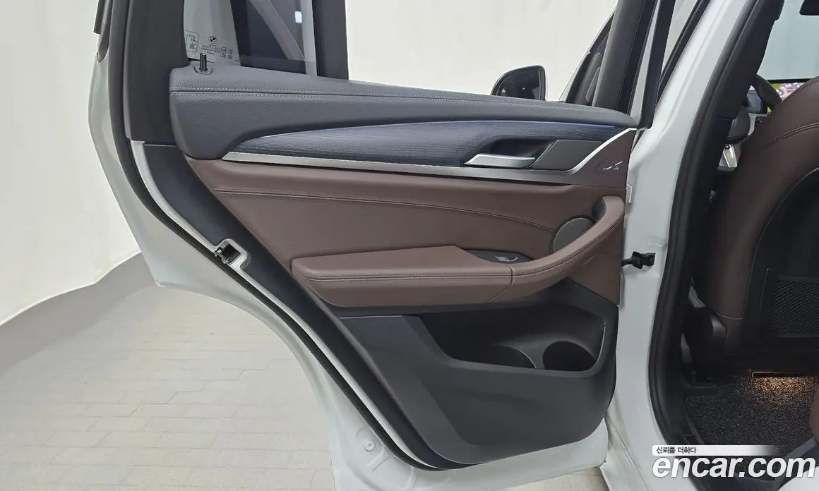 BMW iX3 2024 0.2 автомат (гидро), фото 14