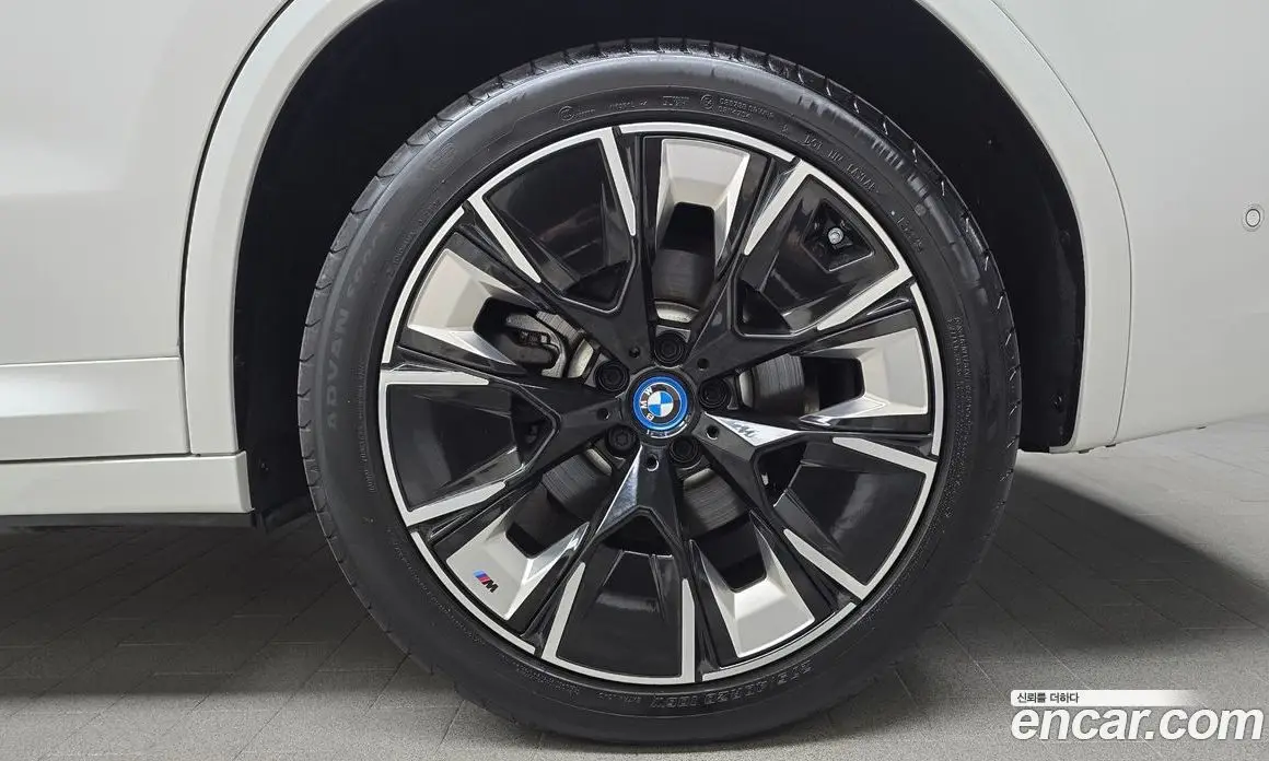 BMW iX3 2024 0.2 автомат (гидро), фото 6