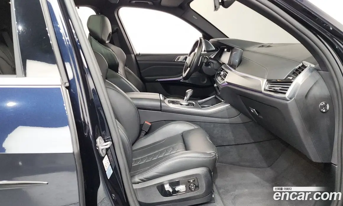 BMW X5M 2020 4.4 автомат (гидро), фото 16 BMW X5M 2020 4.4 автомат (гидро), фото 16