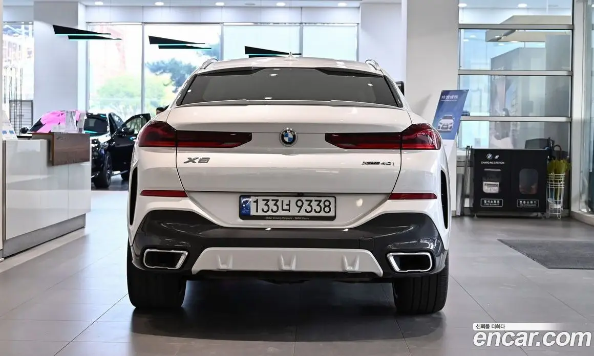 BMW X6 2022 3.0 автомат (гидро), фото 4