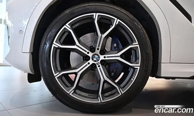 BMW X6 2022 3.0 автомат (гидро), миниатюра 5