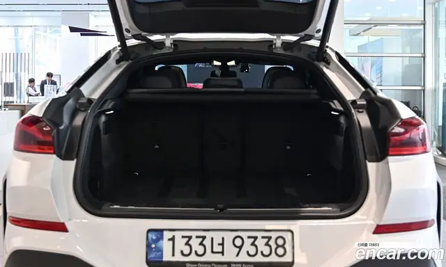 BMW X6 2022 3.0 автомат (гидро), миниатюра 7