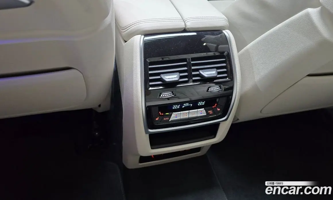 BMW X7 2025 3.0 автомат (гидро), фото 19 BMW X7 2025 3.0 автомат (гидро), фото 19