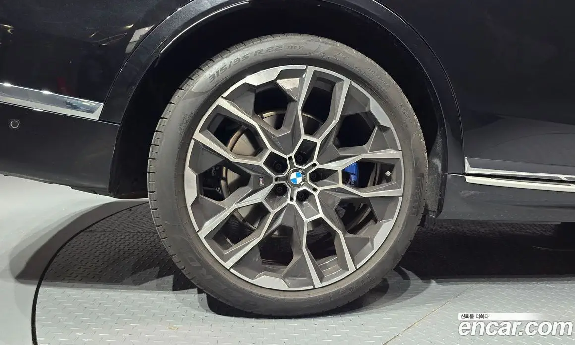 BMW X7 2025 3.0 автомат (гидро), фото 5 BMW X7 2025 3.0 автомат (гидро), фото 5