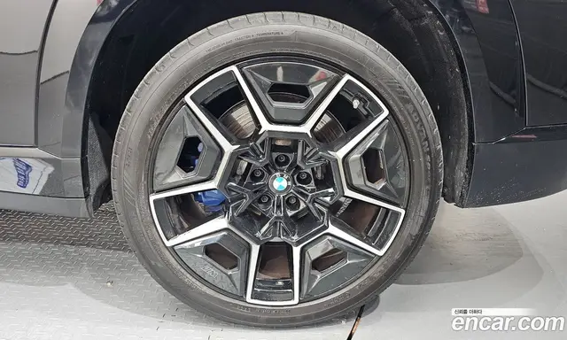 BMW XM 2024 4.4 автомат (гидро), миниатюра 7