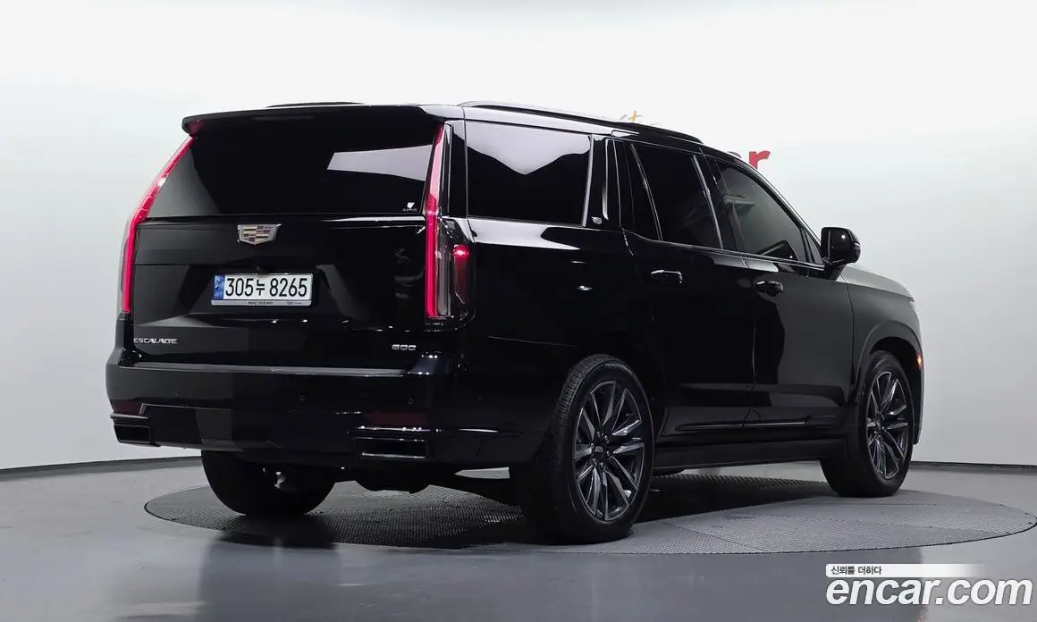 Cadillac Escalade 2021 6.2 автомат (гидро), фото 2 Cadillac Escalade 2021 6.2 автомат (гидро), фото 2