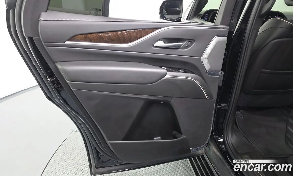 Cadillac Escalade 2021 6.2 автомат (гидро), фото 15 Cadillac Escalade 2021 6.2 автомат (гидро), фото 15