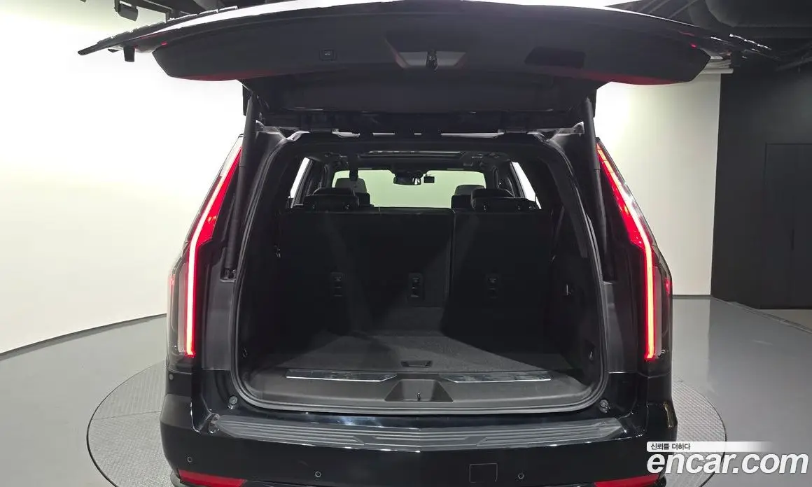 Cadillac Escalade 2021 6.2 автомат (гидро), фото 26 Cadillac Escalade 2021 6.2 автомат (гидро), фото 26