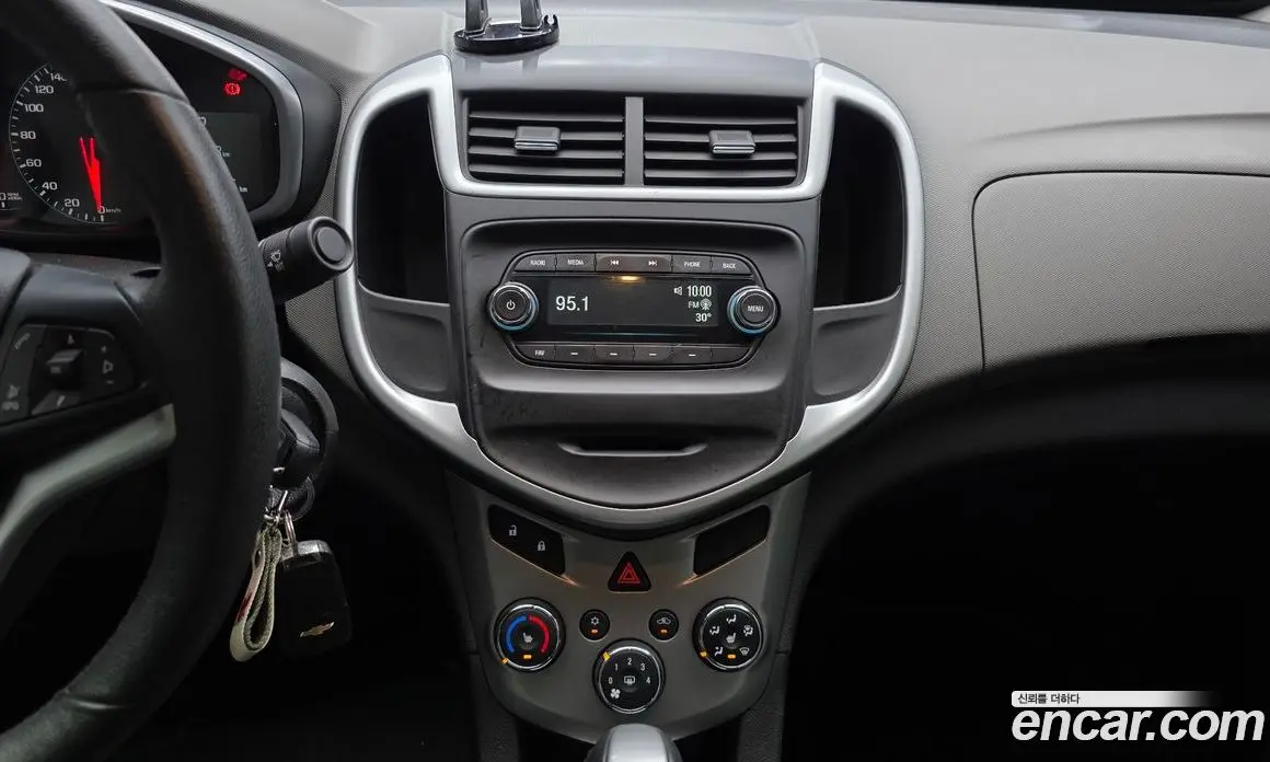 Chevrolet Aveo 2016 1.4 автомат (гидро), фото 29 Chevrolet Aveo 2016 1.4 автомат (гидро), фото 29