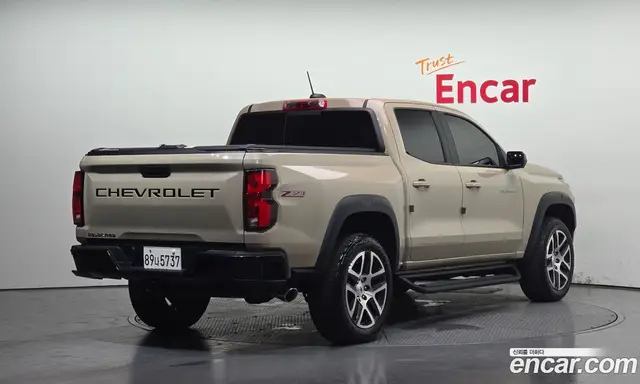 Chevrolet Colorado 2024 2.7 автомат (гидро), миниатюра 2