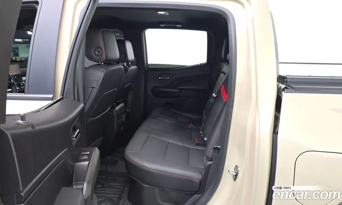 Chevrolet Colorado 2024 2.7 автомат (гидро), фото 17