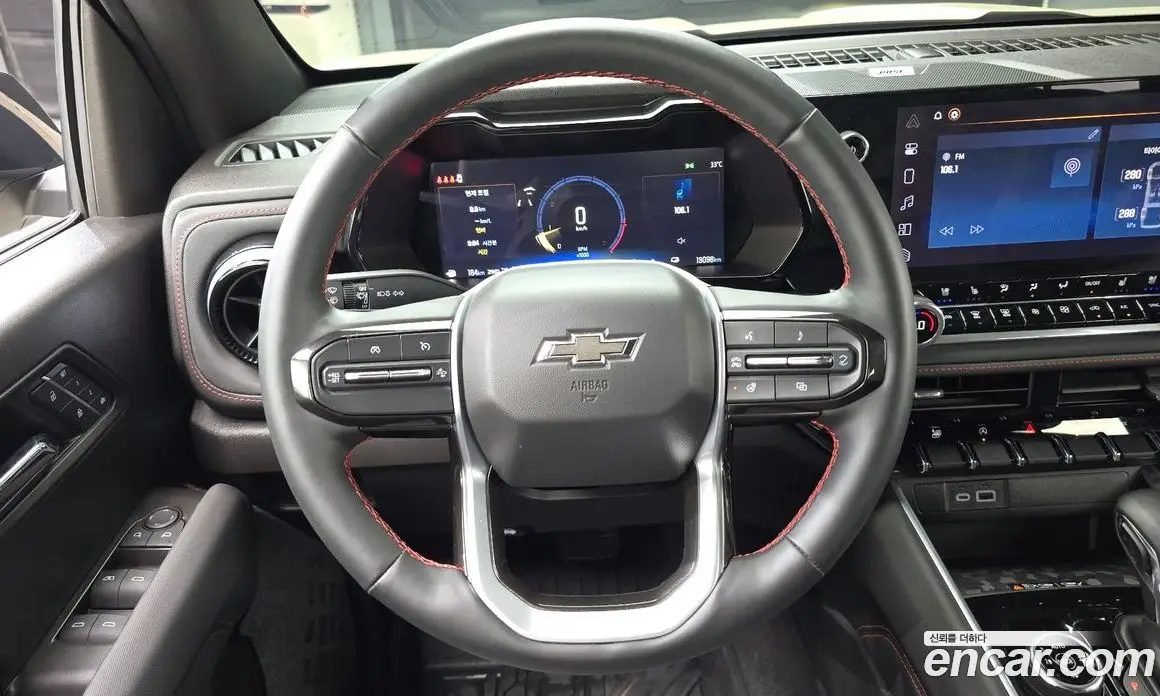 Chevrolet Colorado 2024 2.7 автомат (гидро), фото 19