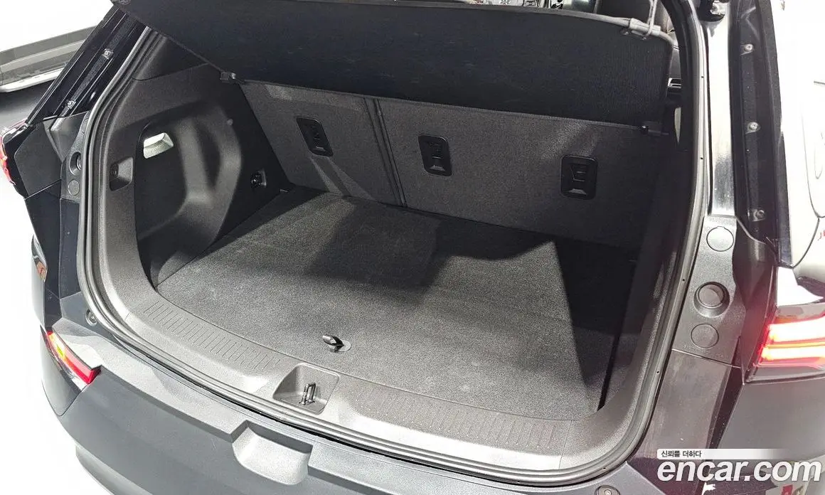 Chevrolet 볼트 EUV 2023 0.2 автомат (гидро), фото 28 Chevrolet 볼트 EUV 2023 0.2 автомат (гидро), фото 28