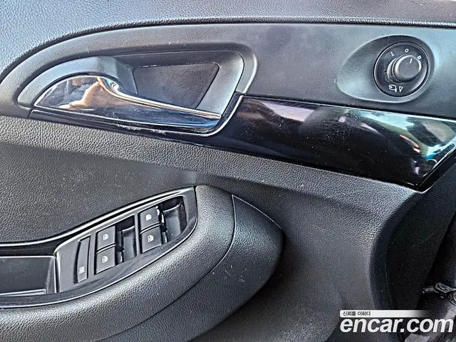 Chevrolet Orlando 2012 2.0 автомат (гидро), миниатюра 11 Chevrolet Orlando 2012 2.0 автомат (гидро), миниатюра 11