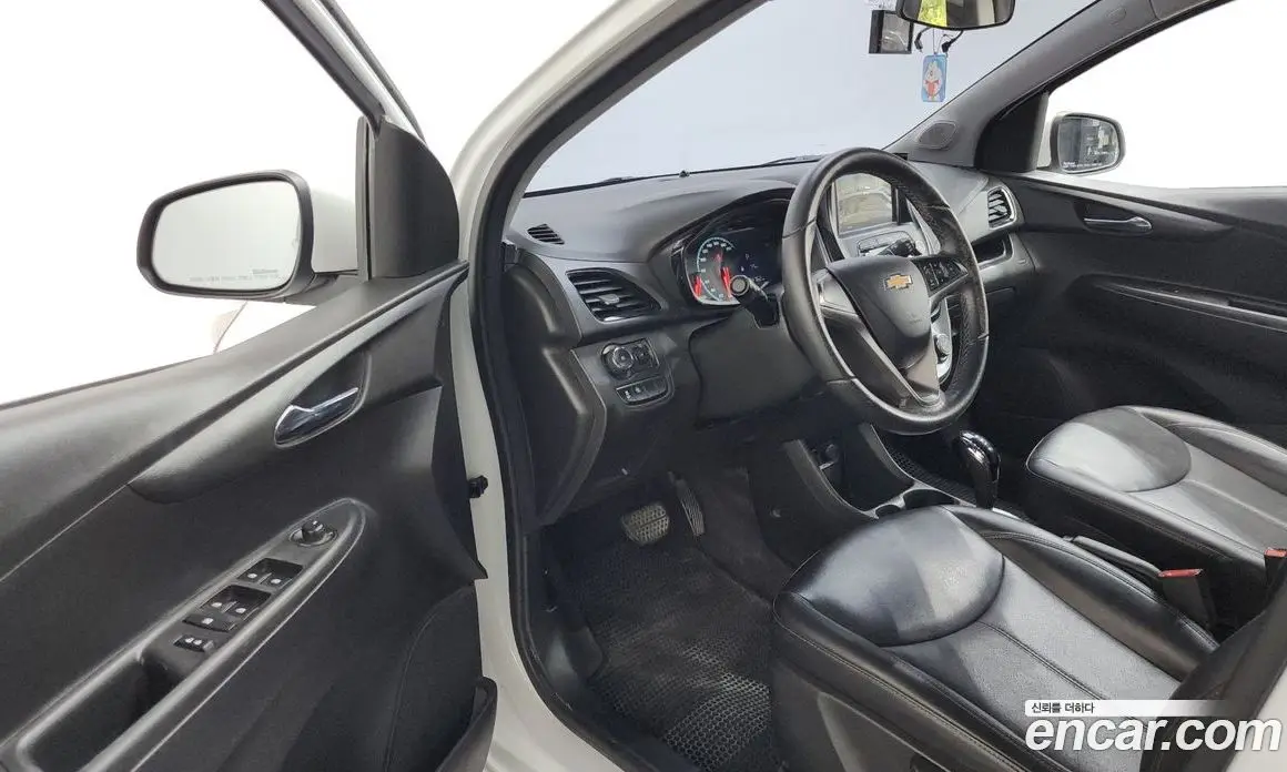 Chevrolet Spark 2016 1.0 автомат (гидро), фото 13 Chevrolet Spark 2016 1.0 автомат (гидро), фото 13