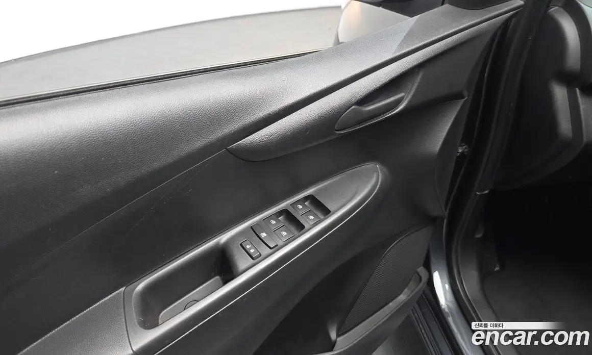 Chevrolet Spark 2018 1.0 автомат (гидро), фото 13